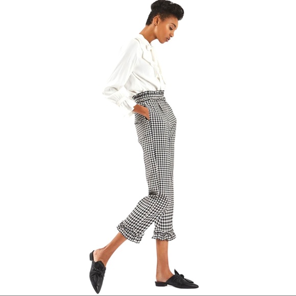 Topshop Pants - TOPSHOP ~ Black and White Gingham Ruffle Detail Cropped Pants ~ Size 2